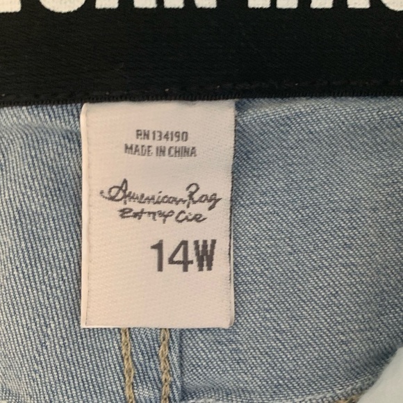 AMERICAN RAG High Rise Distressed Tummy Toner Light Wash Denim Shorts 14W NEW - Picture 7 of 8